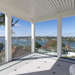 Hamilton Hill With Panorama View Villa